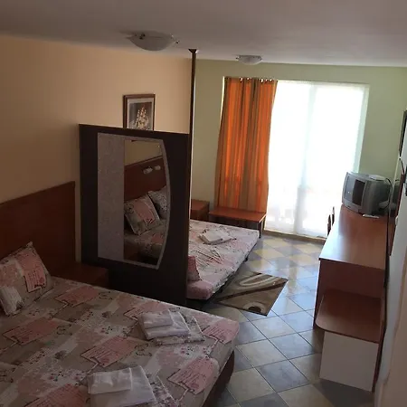 Hotel Golden Star 3*