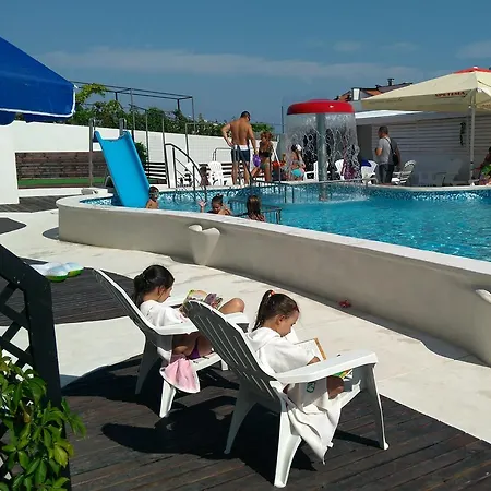 Golden Star Hotel 3*