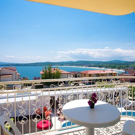 Hotel Golden Star 3*