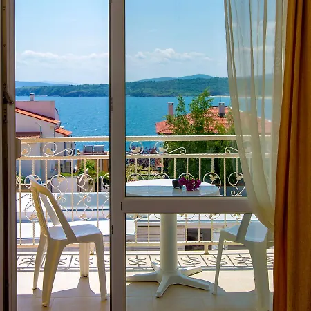 Hotel Golden Star 3*